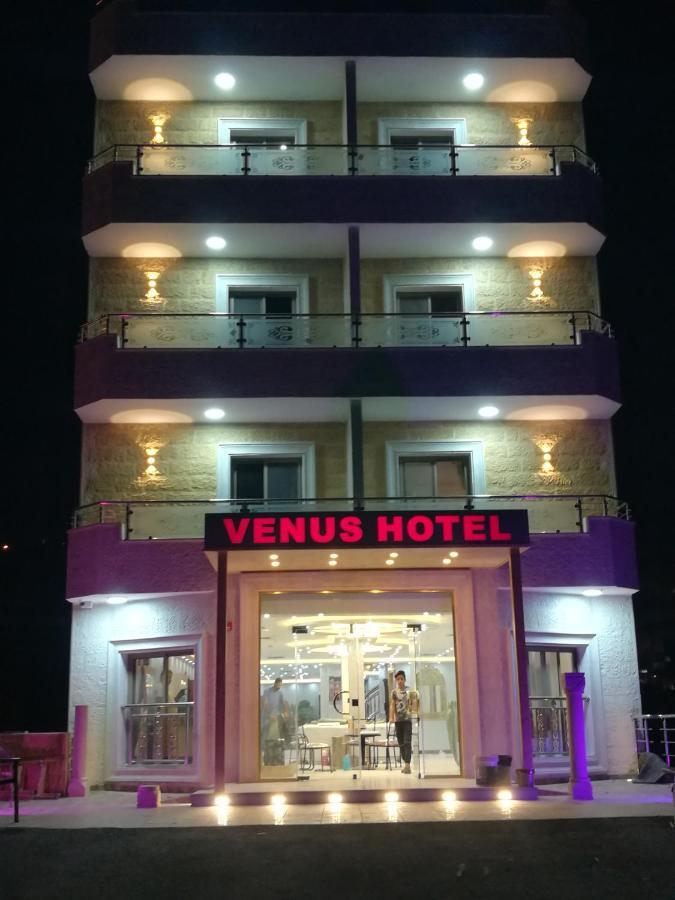 Venus Hotel Wadi Musa Exterior photo